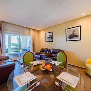 Two-Bedroom Apartment Sea View